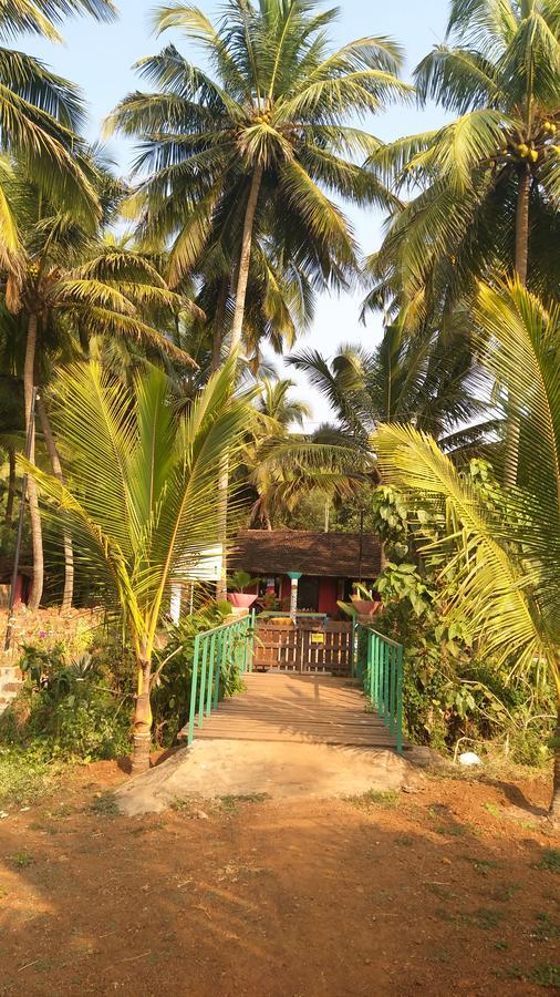 The Yuppi Hippi Hideout Anjuna Exterior foto