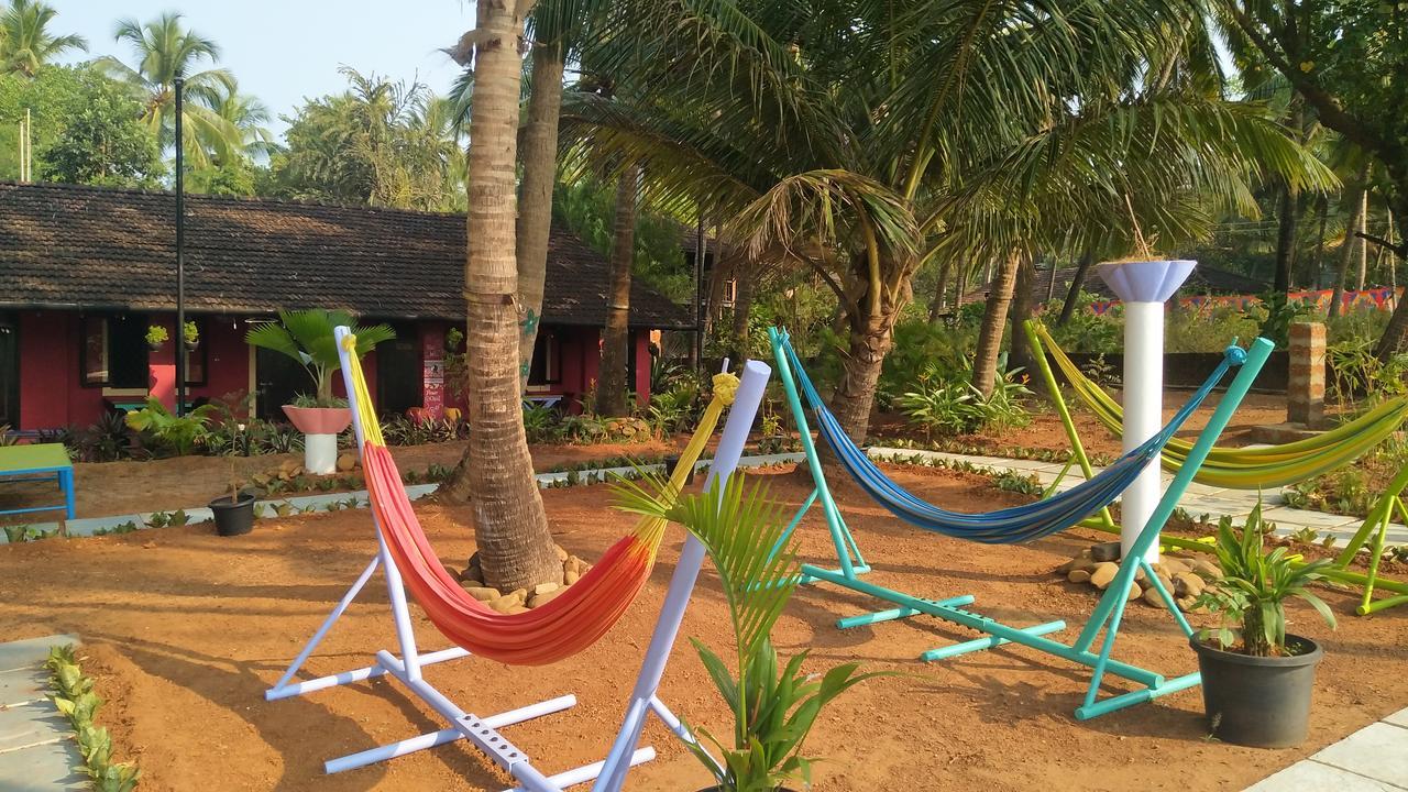 The Yuppi Hippi Hideout Anjuna Exterior foto